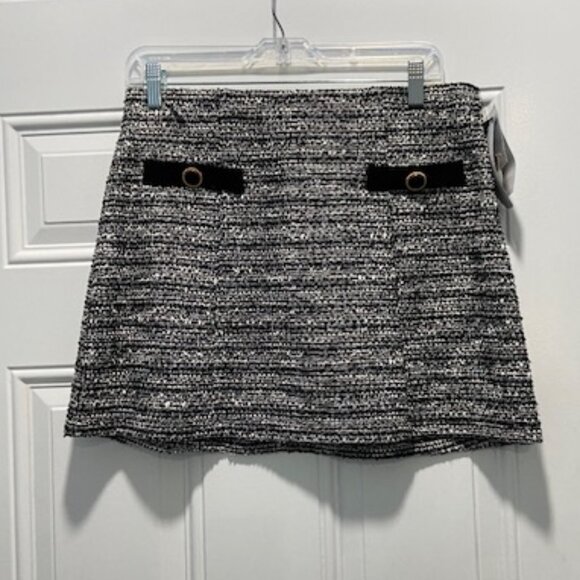 NEW WITH TAGS - A Byer Tweed skirt - Picture 1 of 4